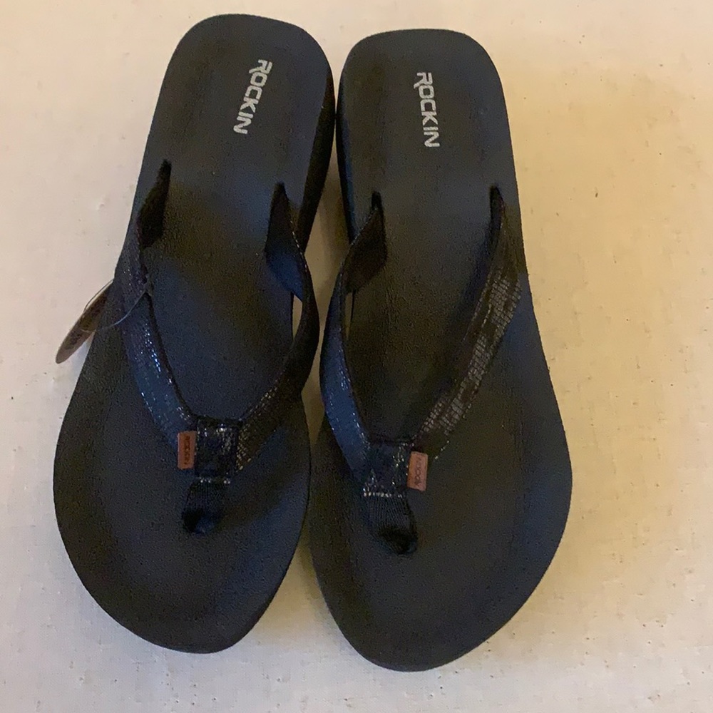 Rockin Black Metallic Flip Flops